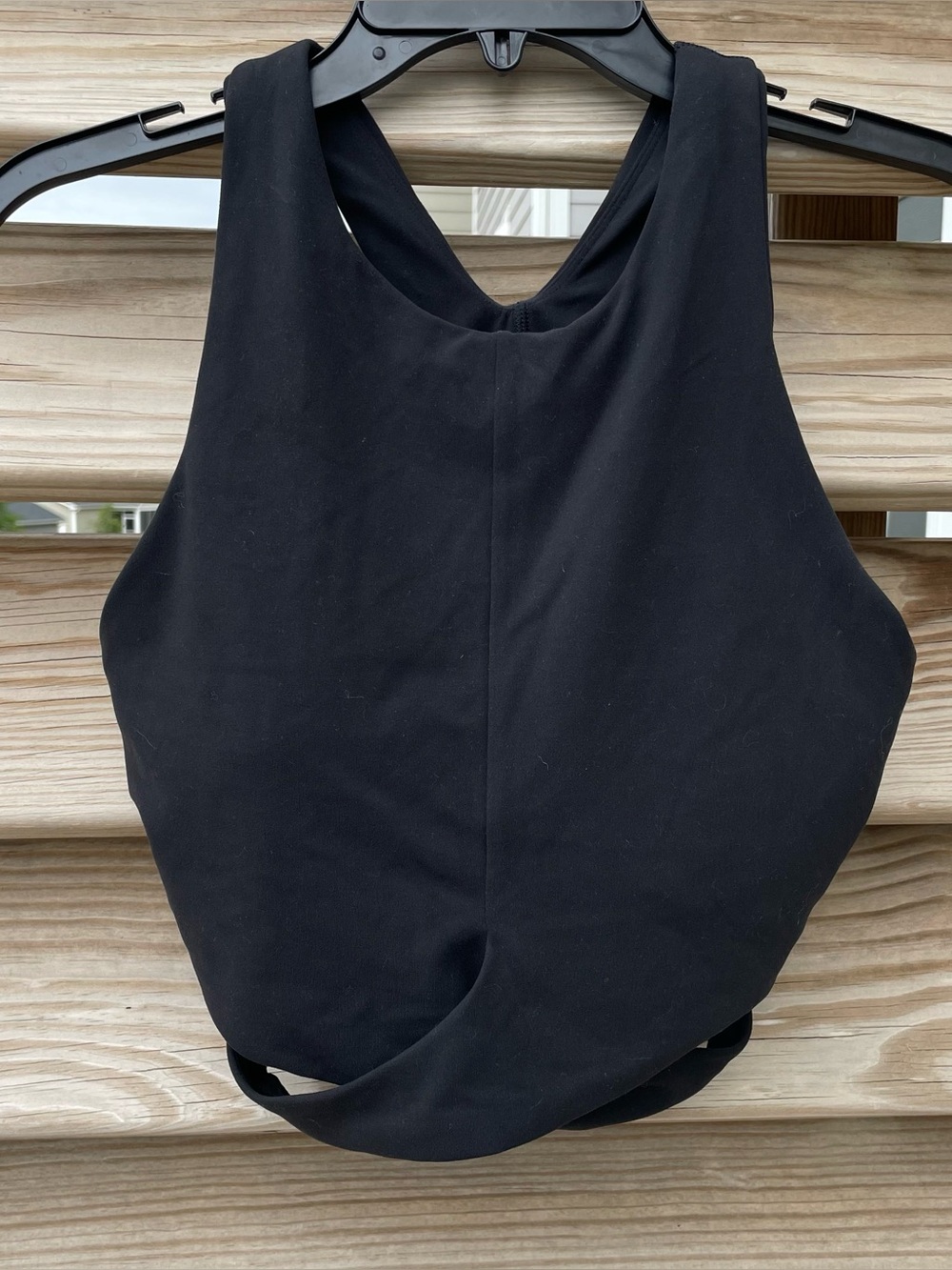 Athleta black Conscious Cut-Out Crop Tank Top New Women Medium D-DD